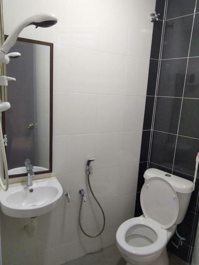 Purple Dream Home Teluk Panglima Garang Esterno foto