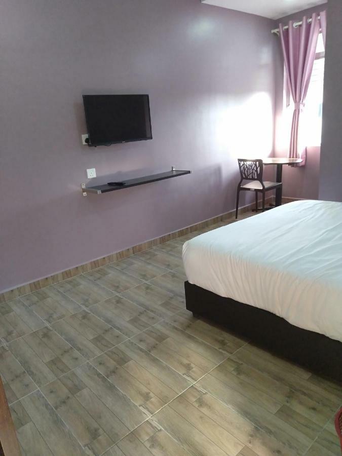 Purple Dream Home Teluk Panglima Garang Esterno foto