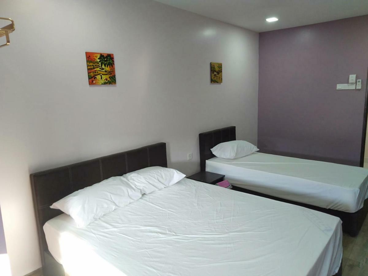 Purple Dream Home Teluk Panglima Garang Esterno foto