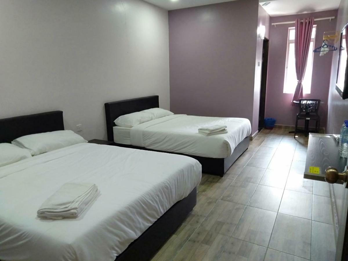 Purple Dream Home Teluk Panglima Garang Esterno foto